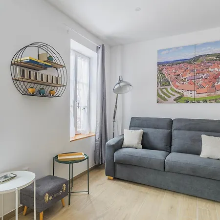 Pres Des Etoiles - 4 Pers - Ideal Famille - Hypercentre Apartament *