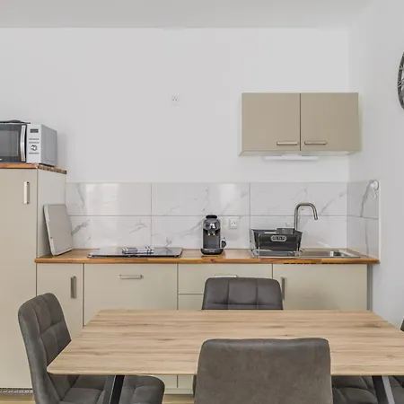 Pres Des Etoiles - 4 Pers - Ideal Famille - Hypercentre *