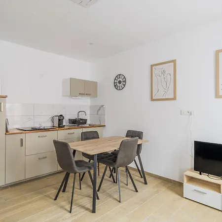 Pres Des Etoiles - 4 Pers - Ideal Famille - Hypercentre