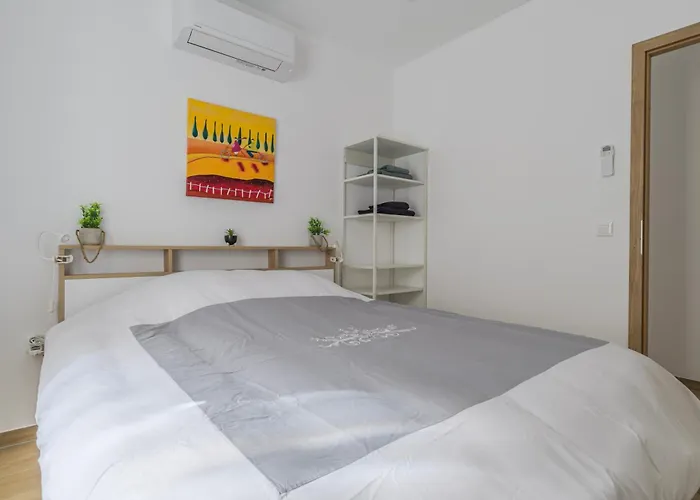 דירה Pres Des Etoiles - 4 Pers - Ideal Famille - Hypercentre אוברנאי