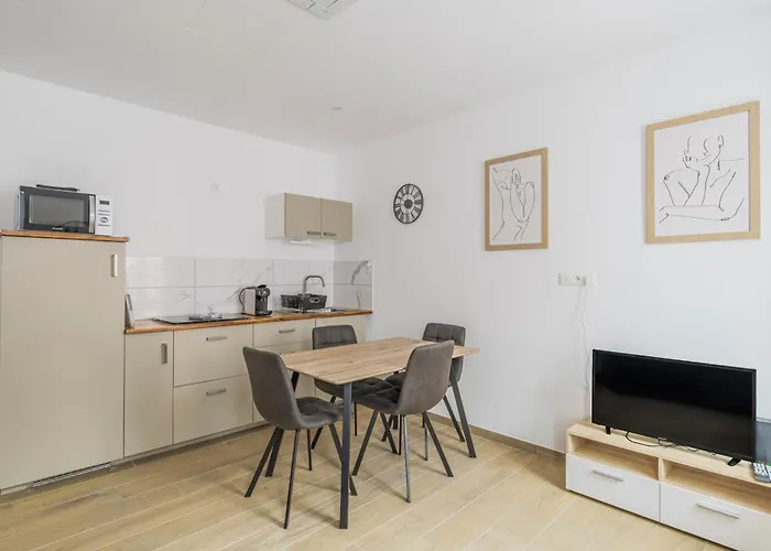 Pres Des Etoiles - 4 Pers - Ideal Famille - Hypercentre