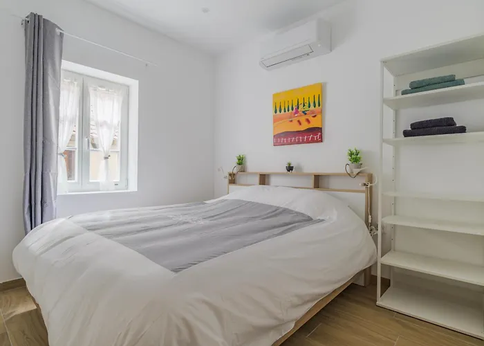 Pres Des Etoiles - 4 Pers - Ideal Famille - Hypercentre דירה *